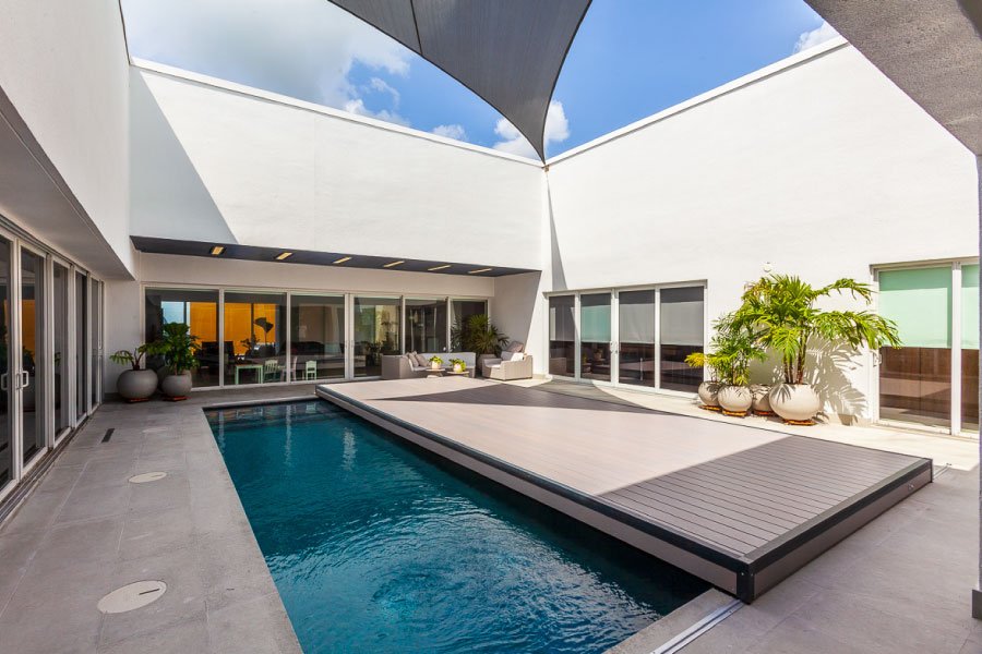 S-LIDE pool cover and pool deck - 1 panel in a patio - Miami, FL