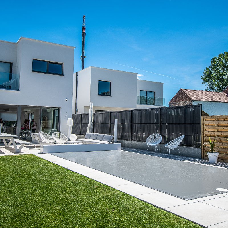 Coversel in grey in a residential setting - Cover Dream