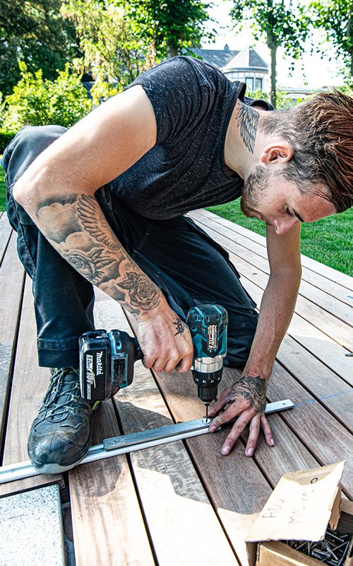 Become a Pool Cover dealer - Cover Dream pool covers by Azenco Outdoor and Coverseal.